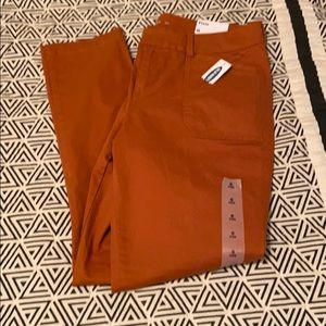 NWT Old Navy Clay Pixie Chinos sz 6